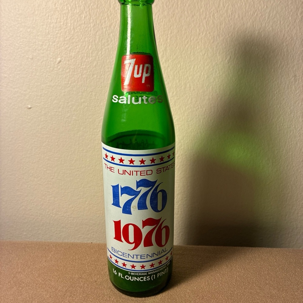 7UP Bicentennial Commemorative Bottle